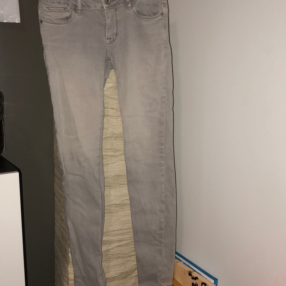 Gray skinny jeans